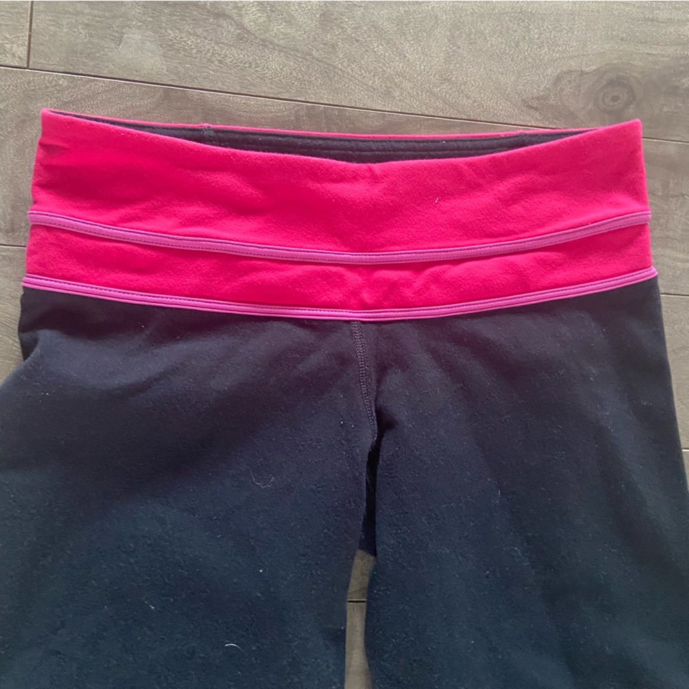 Lululemon Groove Crop Pants - Picture 8 of 8